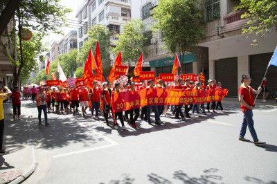 堅(jiān)美鋁業(yè)愛(ài)心捐款  助力鳳池慈善事業(yè)